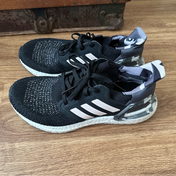 Adidas Ultraboost Sneakers - Picture 1 of 5